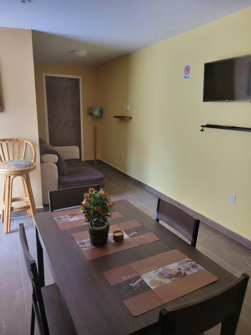 Centrally Located, Private, 1 Bedroom Apartment. Willemstad Eksteriør bilde